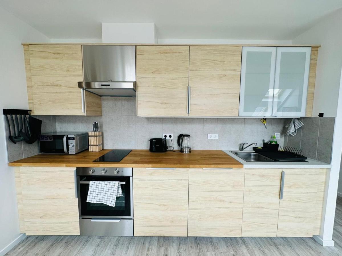 Palace Quarter 1 Peaceful Modern Central Top Floor Apartment بودابست المظهر الخارجي الصورة